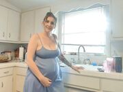 Kelly Payne pregnant and submissive mom