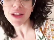 Mama Fiona - Mom Likes to Peep