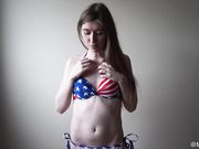 Lilly Lynn – Bikini JOI