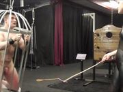 Deutsche Dominas - Miss Athena - Im Vogelkaefig