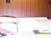 Latina babe masturbates hard until she squirts