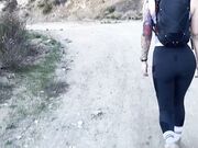 ur2dwaifu Hiking and Pee 1