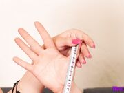 Want Feet Girls Hand Compare 