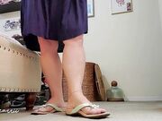 Strawbearrii Giantess Foot Slave 