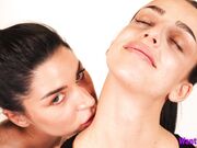 Want Feet I Love Your Long Neck 