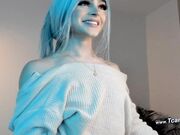 Seductive Ts Showing That Sexy Ass And Feet