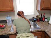 Kelly Payne - Mom Falls on Hard Times 3