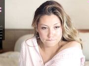 Watch Cam Girl Suck A Mean Cock And Show Her Pussy