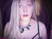 Queen Amber Mae - It Makes Sense