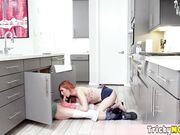 MILF star Lauren fucked in the kithcnen