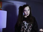 Horror Movie Night With Ellie of the Skyes Gets.mp4