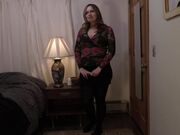 Bettie Bondage - Cheating Pregnant MILF Wants your Cock