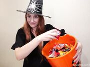 Kelly Payne - Pregnant Moms Halloween Treats -