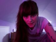 Sydney Harwin – Sister Sneaks In For Creampie -