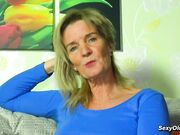 German granny Diana V in lingerie masturbates