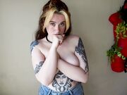 TheEleanorGee_Sister-and-Your-Pillow.mp4