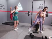 Busty Futa babe sucked off during squats