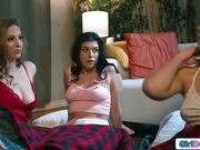 Teen finds stepmommy and bff fool around