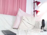 Latina Shemale Jerks Off Her Dick