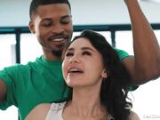 For a teen she knows how to handle a bbc