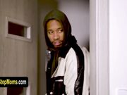 Beautiful MILF in pantyhose gets a BBC