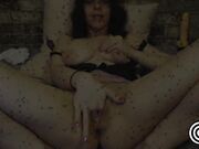 Big-Titted Babe Masturbates on Webcam