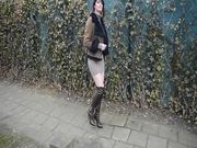 Julie Skyhigh - My friend in overknee leather boots
