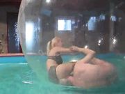 Kelly Kalashnik – Trapped In The Balloon