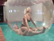 Kelly Kalashnik – Trapped In The Balloon