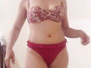 Daniela Duran describes her sex adventures in dirty talk livestream show