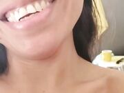 Daniela Duran onlyfans livestream show cooking naked at home