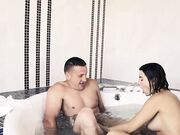 Underwater Fun: Real Couple's Blowjob and Fucking in the Jacuzzi