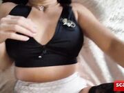 Cheating MILF takes it up the ass for a ring!