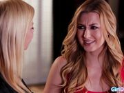 I never thought Id see my stepmoms pussy