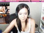 NovaPatra - FORGETS HER TWITCH STREAM IS ON and FAPS