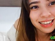 Hot Babe Masturbates with Sex Toy on Webcam for Boys