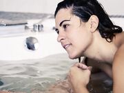 Underwater Fun: Real Couple's Blowjob and Fucking in the Jacuzzi