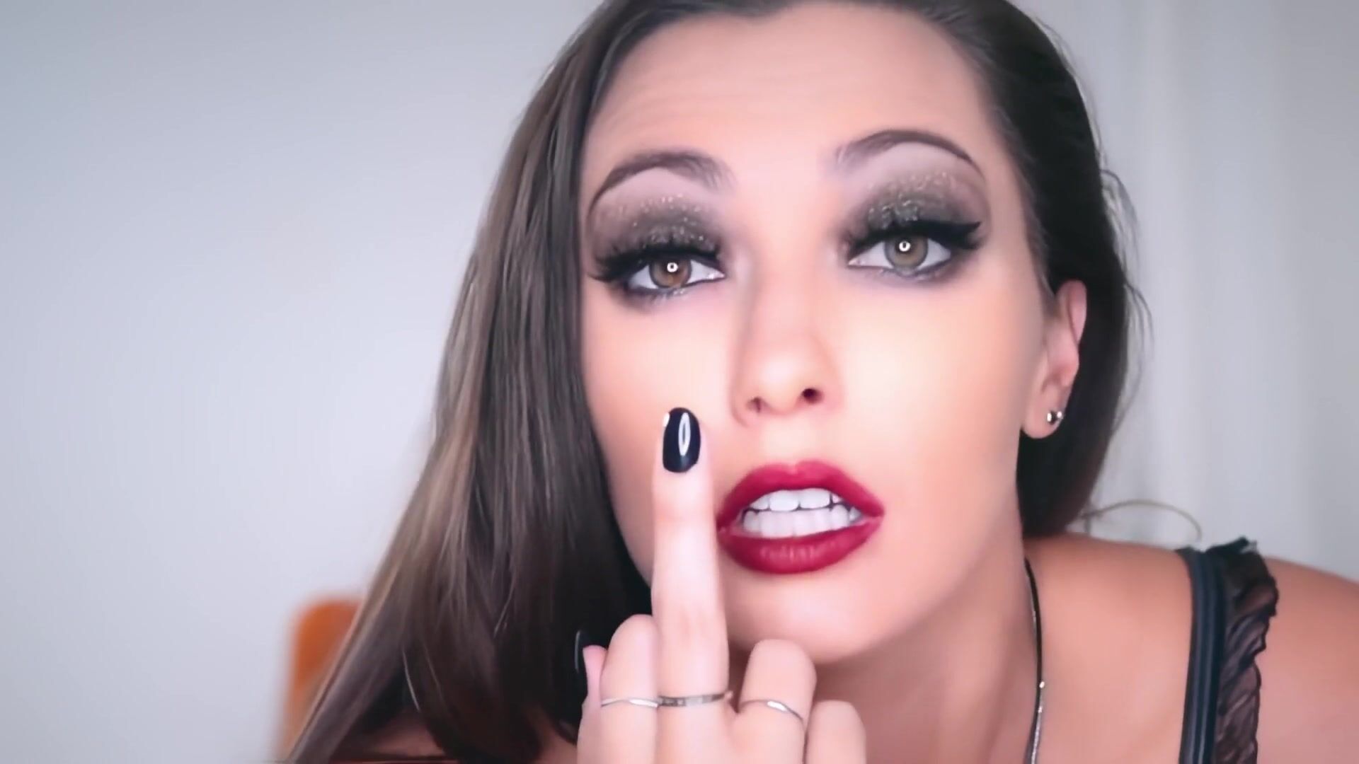 B r9t ty-B un ny Flipoff--fan-edit